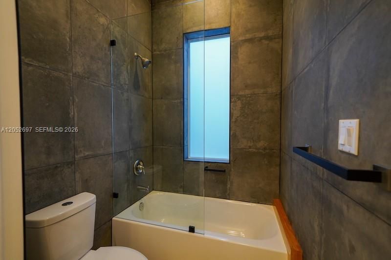 112 NW 24th Ct , Miami, FL 33125 Photo