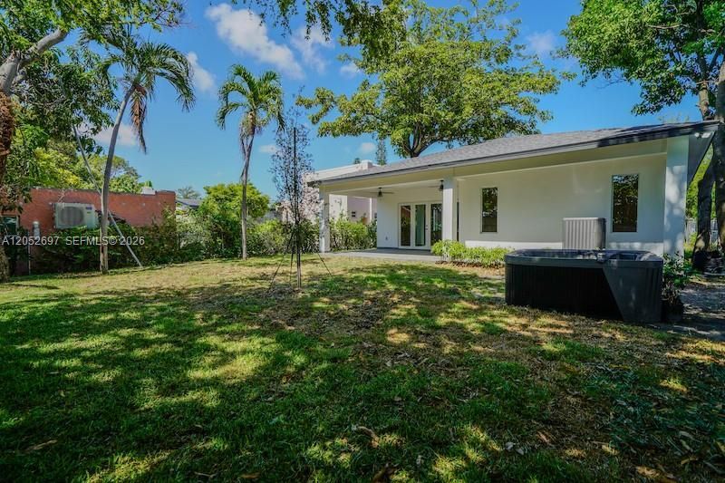112 NW 24th Ct , Miami, FL 33125 Photo