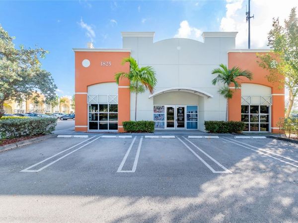 Unit 151, Sweetwater, FL 33172
