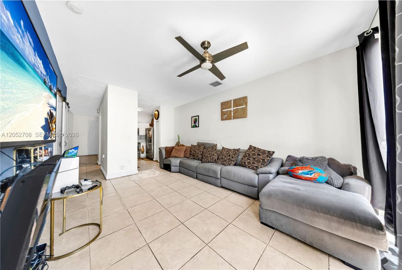 23715 SW 114th Pl , Homestead, FL 33032 Photo