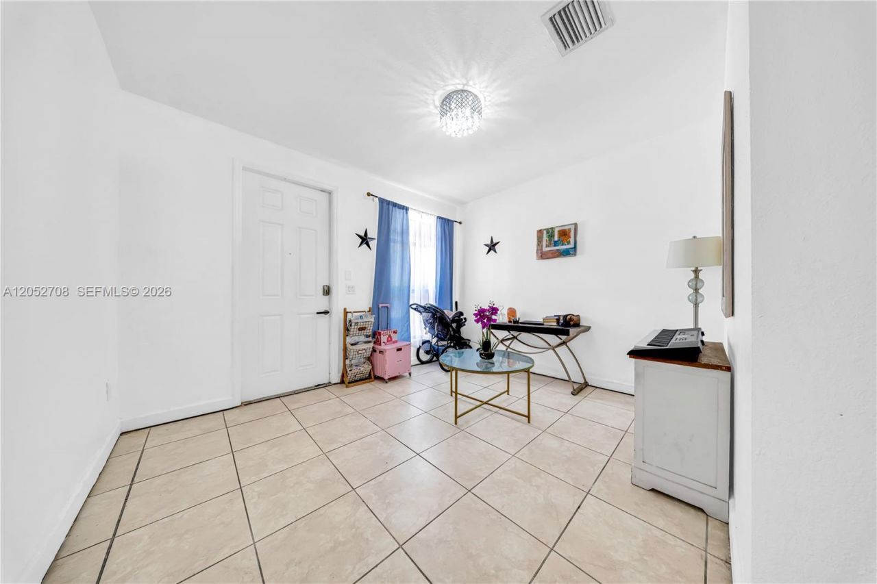 23715 SW 114th Pl , Homestead, FL 33032 Photo