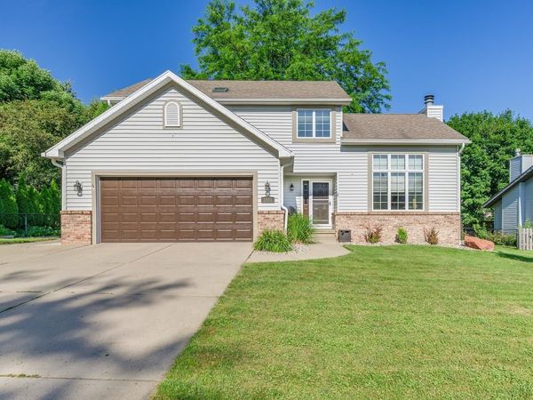 1905 Manchester Crossing, Waunakee, WI 53597