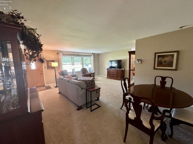 8 Lincoln Road, Tiffin, OH 44883 Photo 5