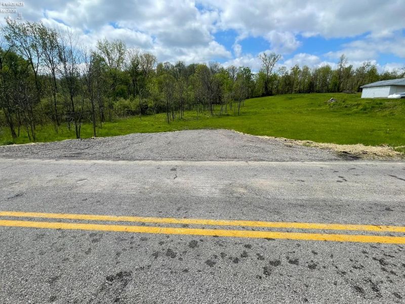 4357 W Townline Road 12, Willard, OH 44890 Photo 1