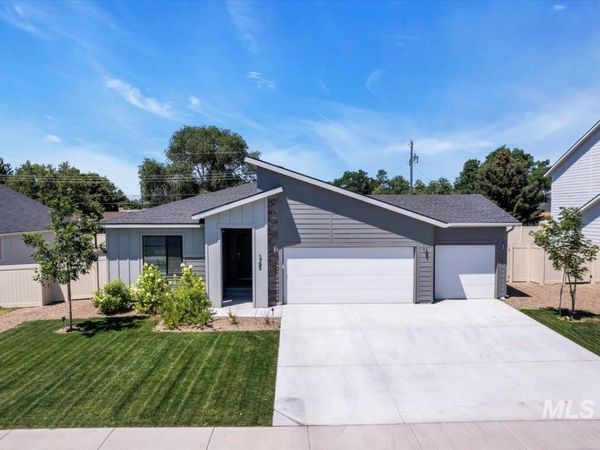 1795 N 8th E., Mountain Home, ID 83647