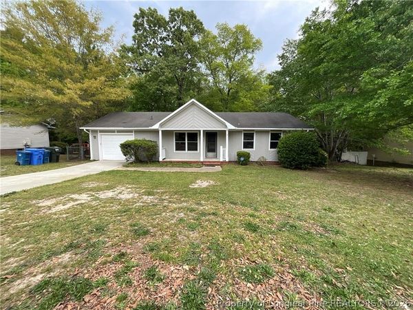 929 Kennesaw Drive, Fayetteville, NC 28314