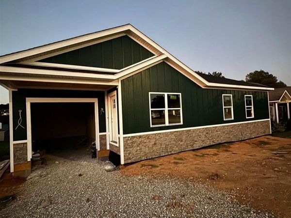 210 Ashkirk Lane , Glasgow, KY 42141
