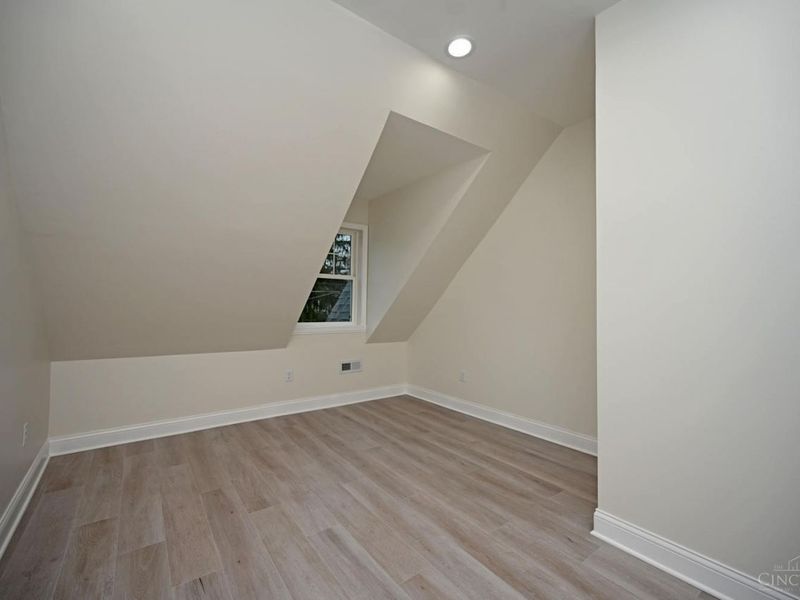 5748 Bramble Avenue, Cincinnati, OH 45227 Photo 28