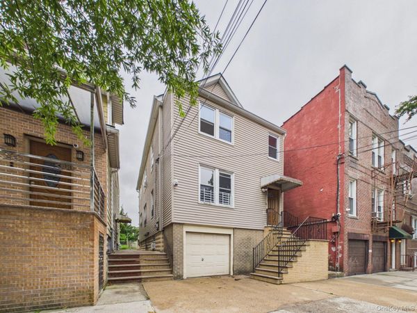 2858 E 197th Street, Bronx, NY 10461