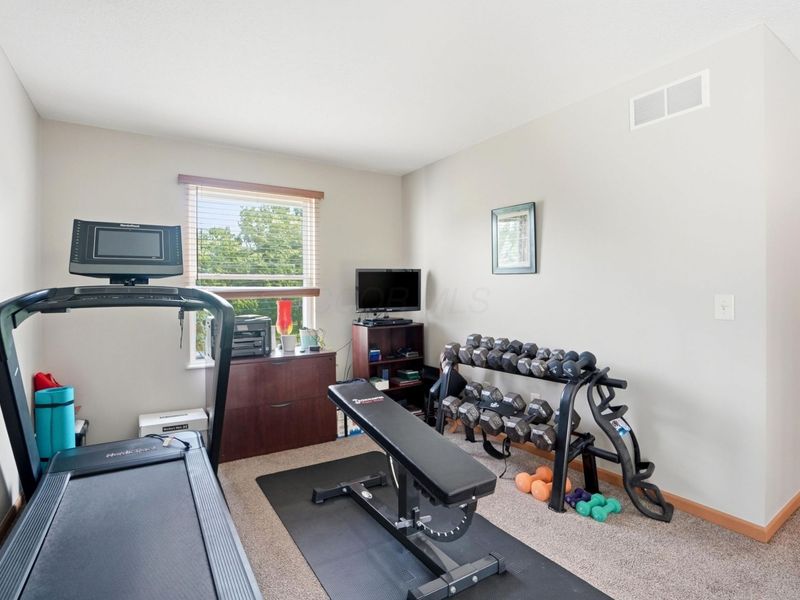 8662 Brenstuhl Park Drive, Blacklick, OH 43004 Photo 15