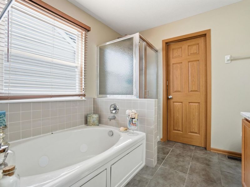 8662 Brenstuhl Park Drive , Blacklick, OH 43004 Photo 20