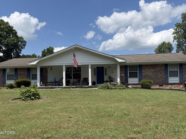 2505 Kenwood Drive, Athens, TN 37303