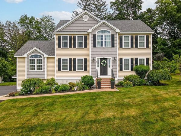 61 Saddle Rd, Dracut, MA 01826