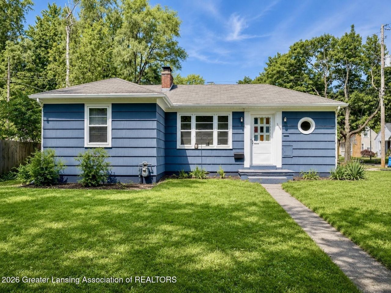 2100 Devonshire Avenue, Lansing, MI 48910 Main Photo