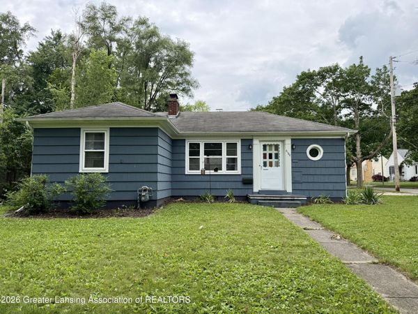 2100 Devonshire Avenue, Lansing, MI 48910