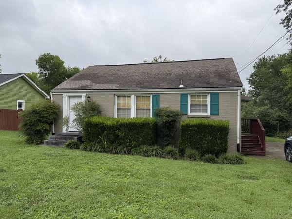 302 Drake St , Goodlettsville, TN 37072