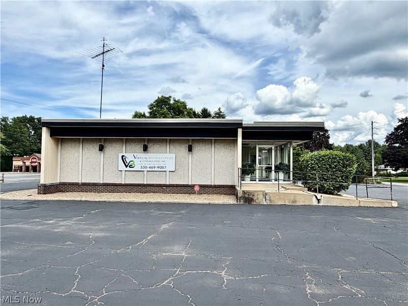2900 Elm Road NE, Warren, OH 44483 Photo 3