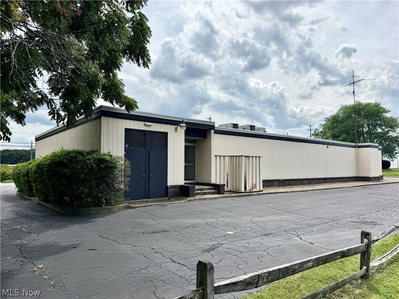 2900 Elm Road NE, Warren, OH 44483 Photo 7