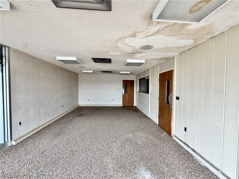 2900 Elm Road NE, Warren, OH 44483 Photo 9
