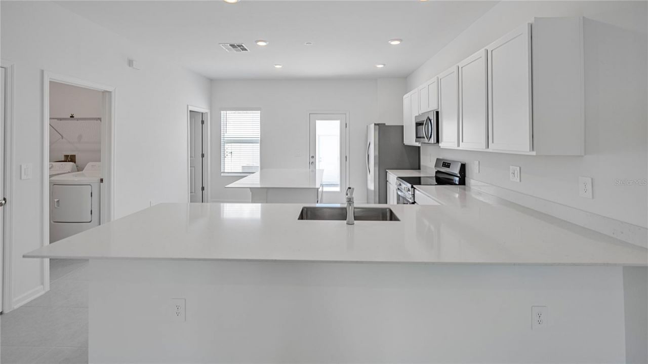 2136 Rider Rain Lane , Apopka, FL 32703 Photo