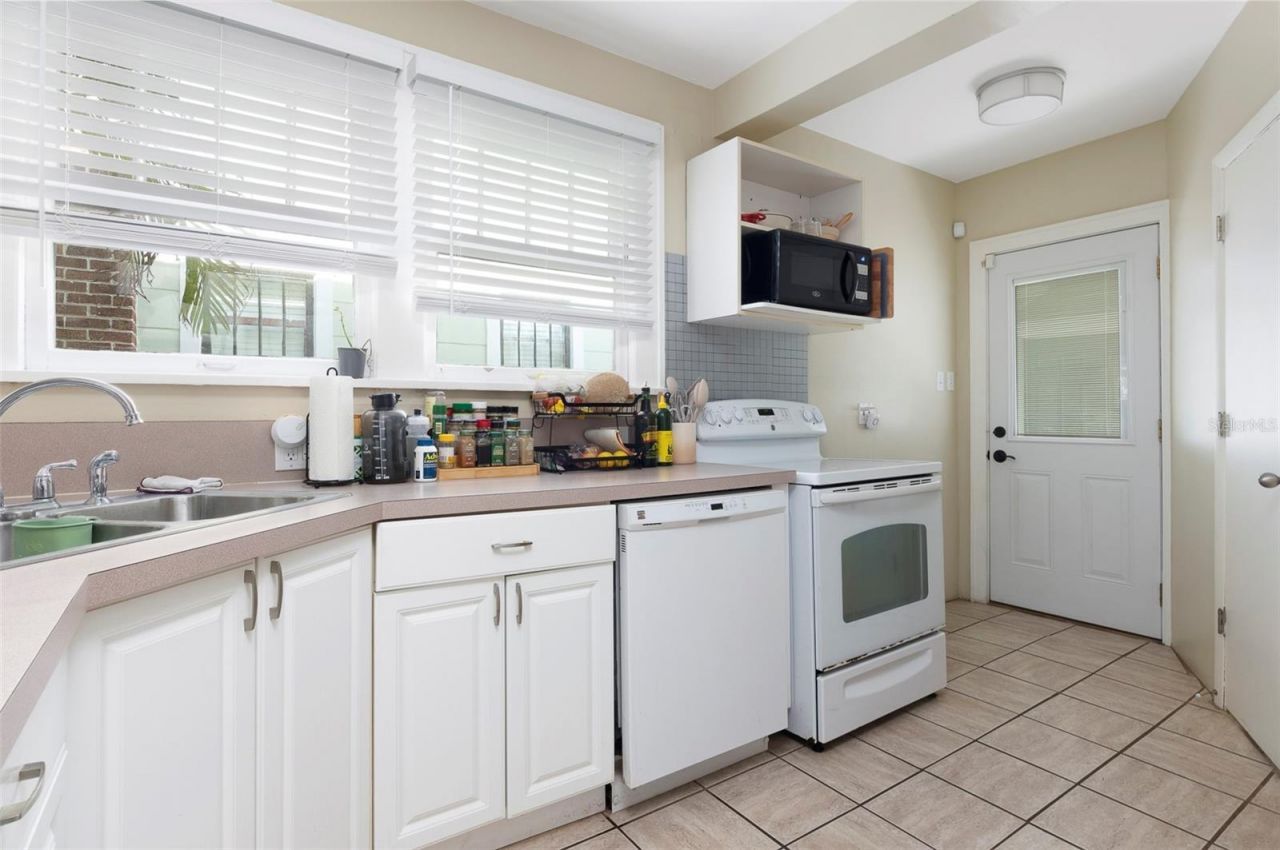 540 11th Avenue N, Saint Petersburg, FL 33701 Photo