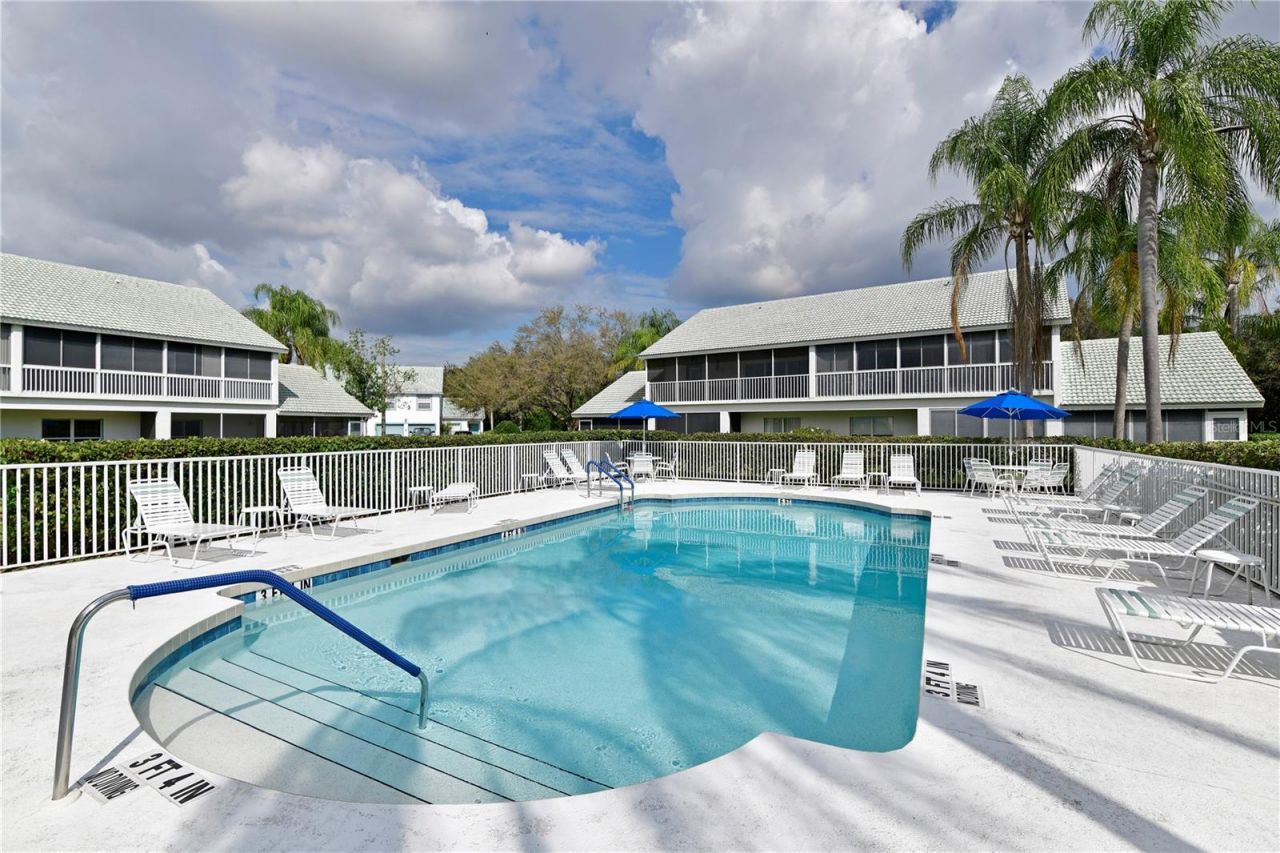 6589 Fairway Gardens Drive, Unit 202, Bradenton, FL 34203 Photo