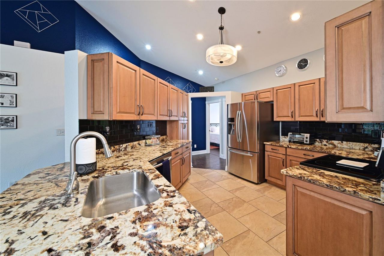 6589 Fairway Gardens Drive, Unit 202, Bradenton, FL 34203 Photo