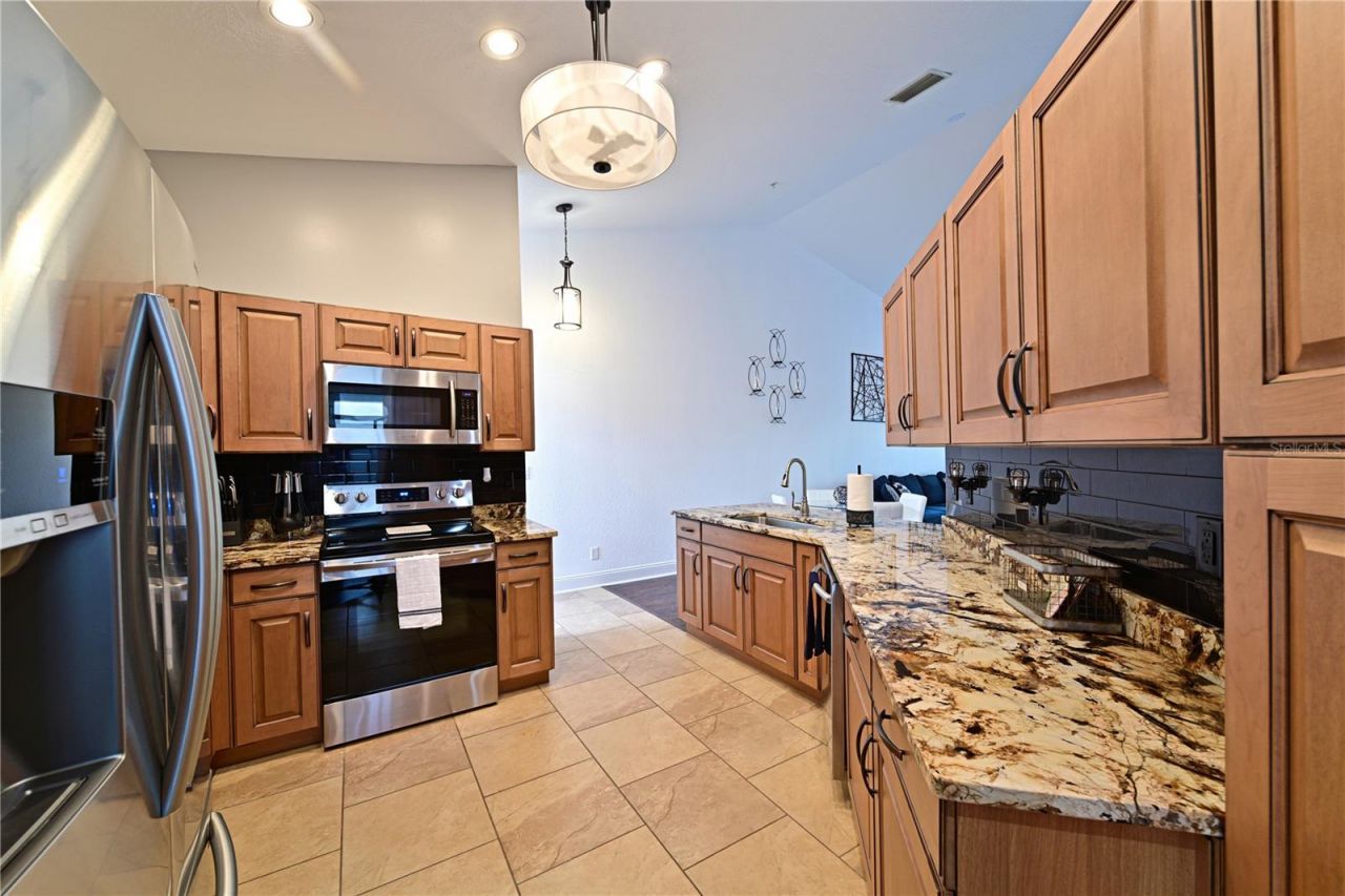 6589 Fairway Gardens Drive, Unit 202, Bradenton, FL 34203 Photo