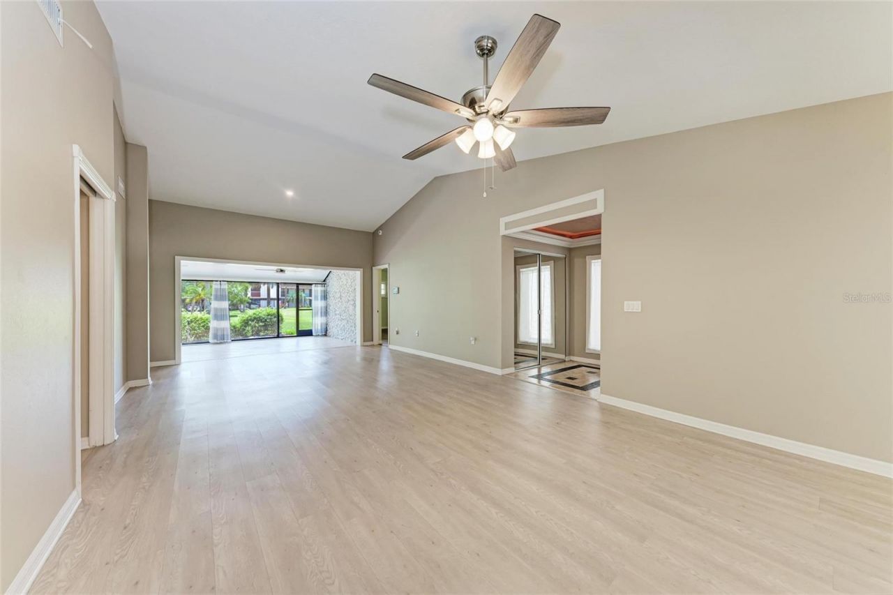4644 Red Maple Road, Unit 1303, Bradenton, FL 34210 Photo