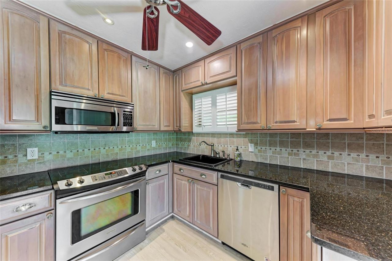 4644 Red Maple Road, Unit 1303, Bradenton, FL 34210 Photo
