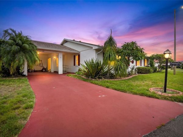213 GLENELLEN PLACE, SUN CITY CENTER, FL 33573