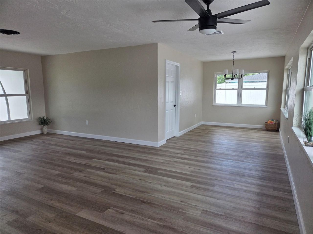 3066 66th Way N, Saint Petersburg, FL 33710 Photo