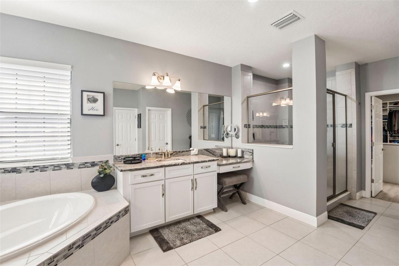 19529 Hayden Lake Court , Land O Lakes, FL 34638 Photo