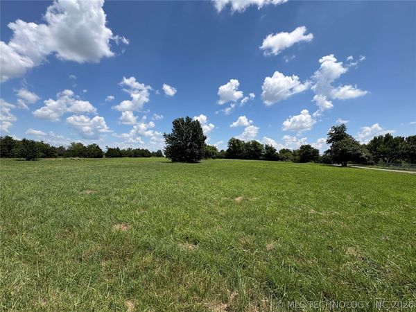 9011 N Hudson Avenue , Sperry, OK 74073
