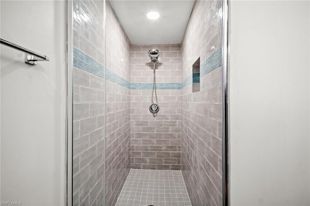 4450 Botanical Place Cir, Unit 6, Naples, FL 34112 Photo