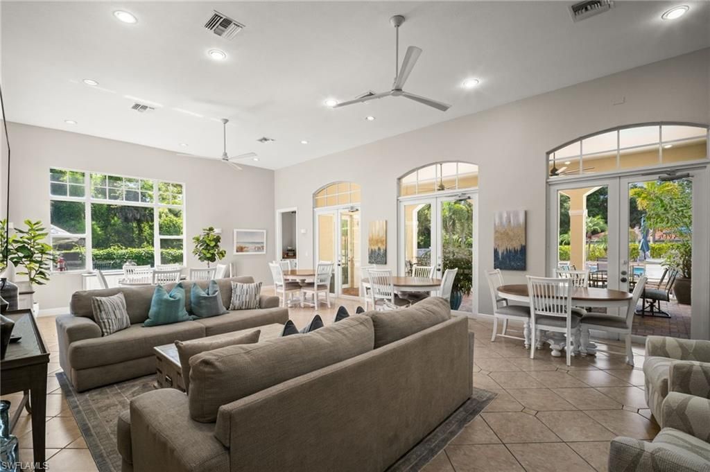 4450 Botanical Place Cir, Unit 6, Naples, FL 34112 Photo