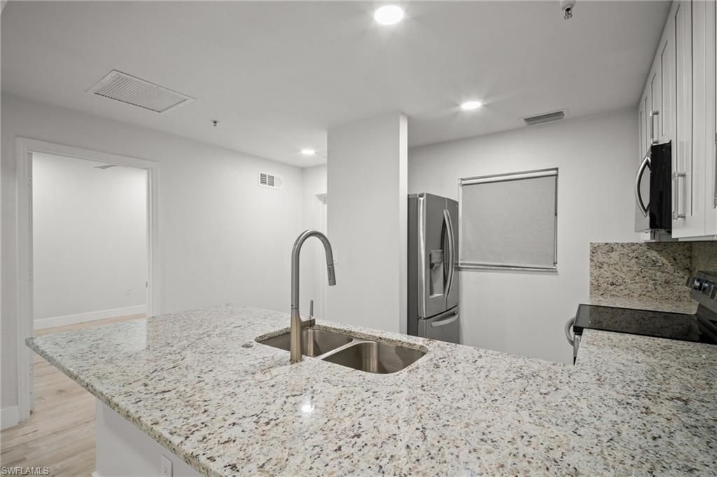 4450 Botanical Place Cir, Unit 6, Naples, FL 34112 Photo