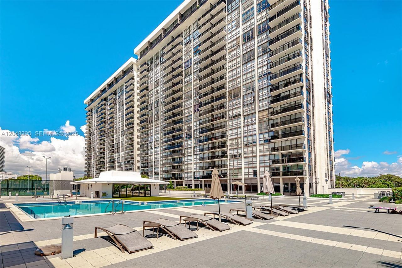 600 NE 36th St, Unit 2018, Miami, FL 33137 Photo