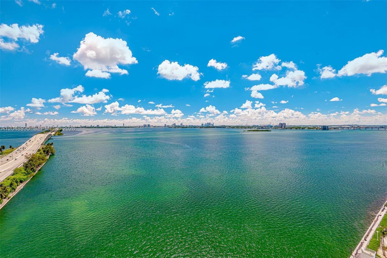 600 NE 36th St, Unit 2018, Miami, FL 33137 Photo