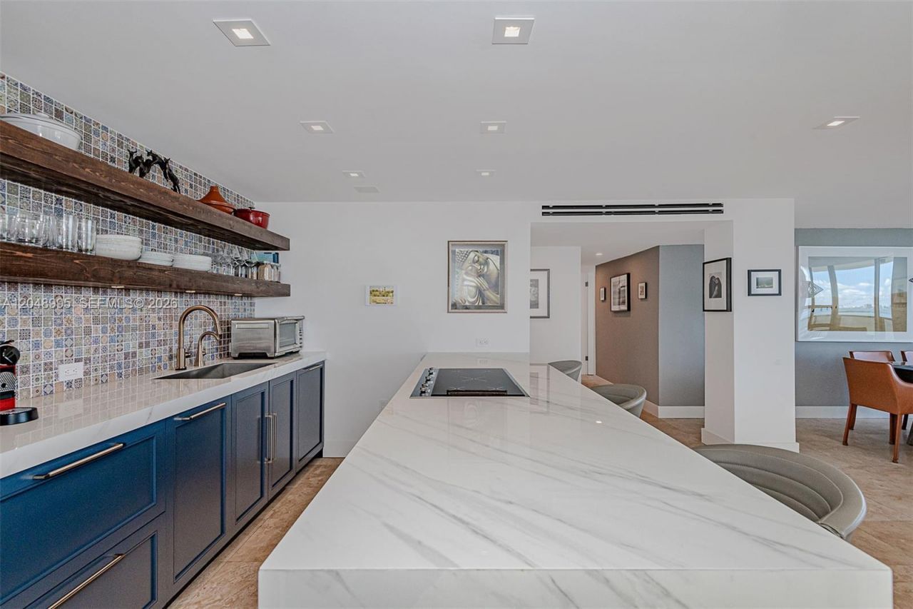 600 NE 36th St, Unit 2018, Miami, FL 33137 Photo