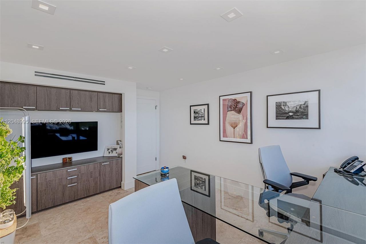 600 NE 36th St, Unit 2018, Miami, FL 33137 Photo
