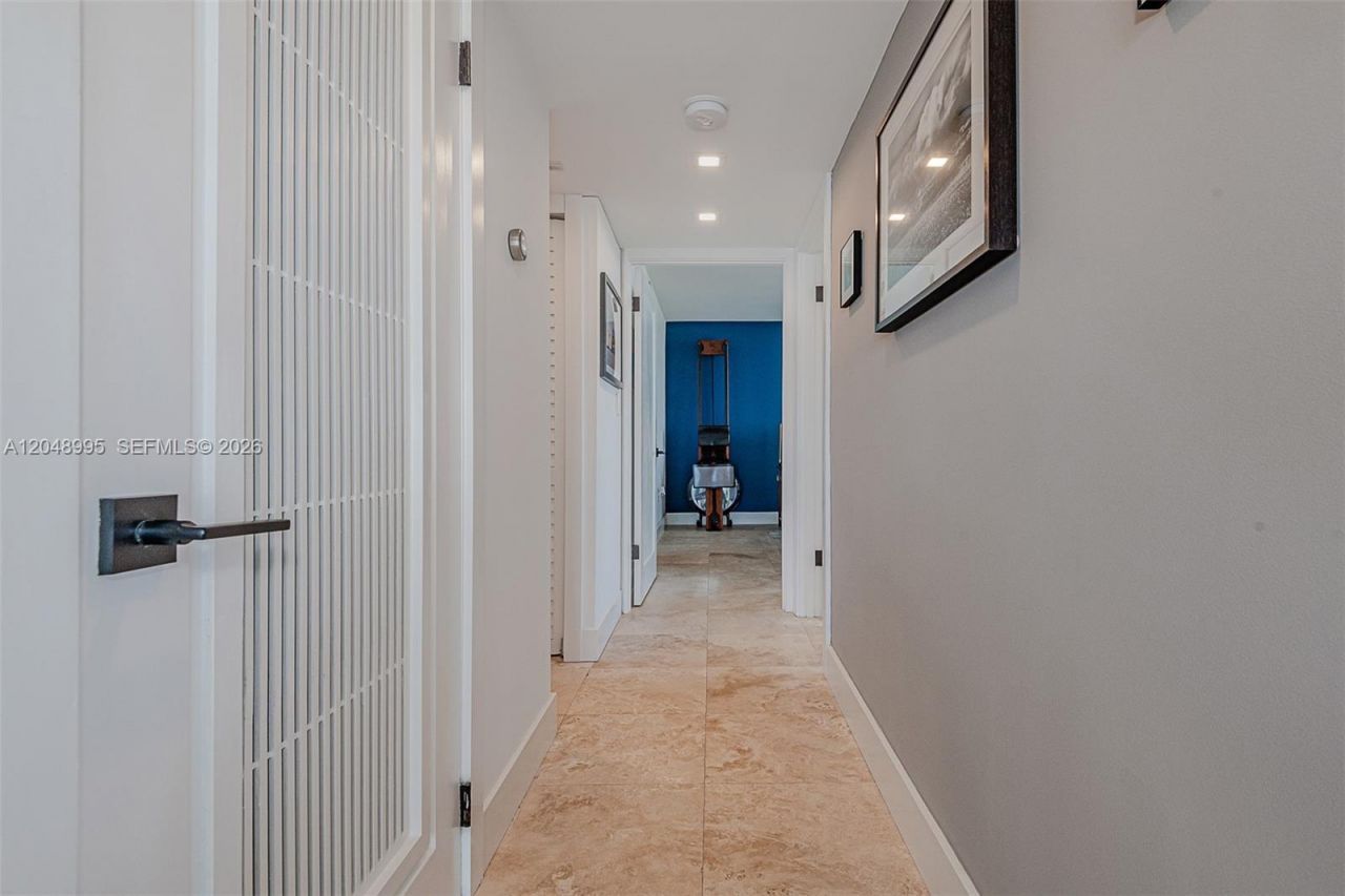 600 NE 36th St, Unit 2018, Miami, FL 33137 Photo