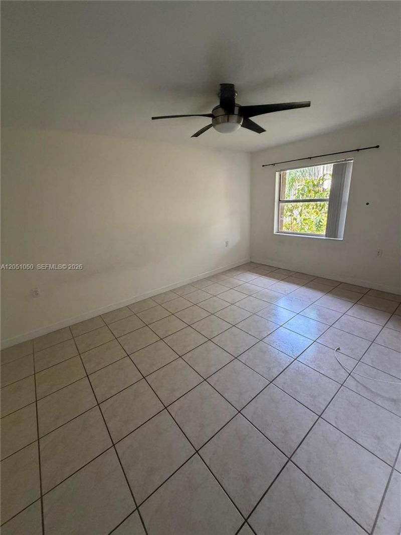 11213 SW 88th St , Unit B211, Miami, FL 33176 Photo