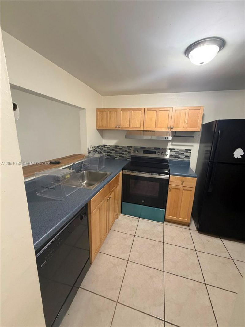 11213 SW 88th St , Unit B211, Miami, FL 33176 Photo