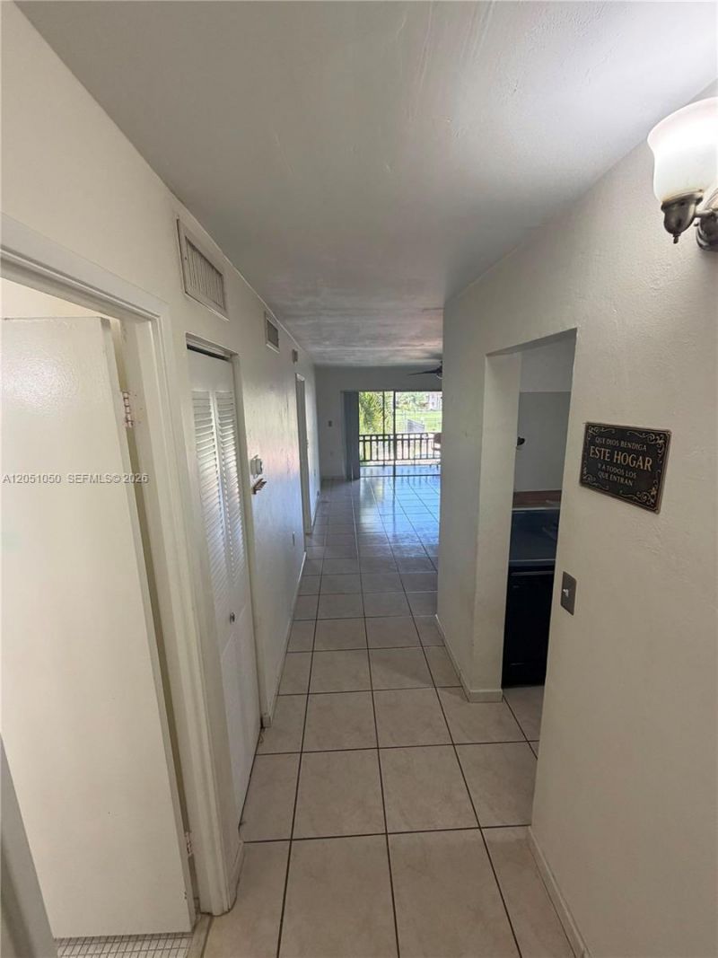 11213 SW 88th St , Unit B211, Miami, FL 33176 Photo