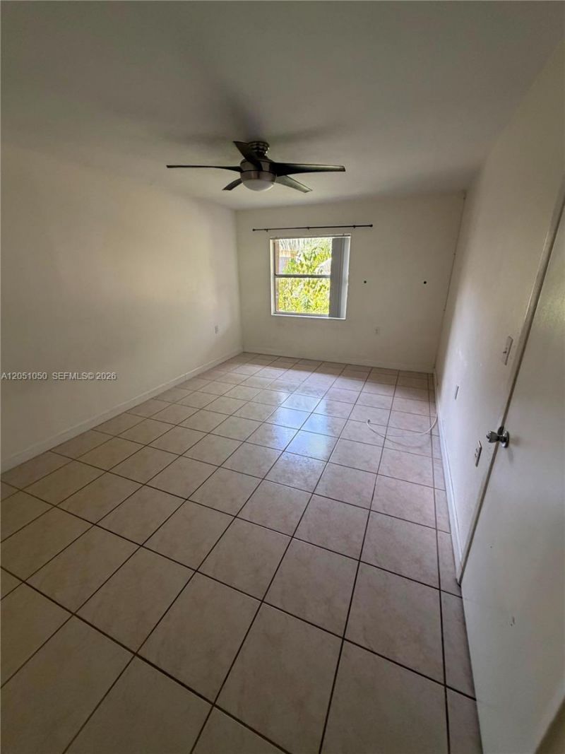 11213 SW 88th St , Unit B211, Miami, FL 33176 Photo