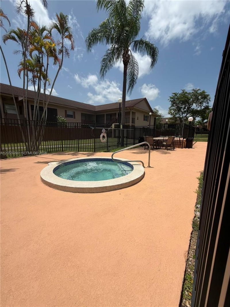 11213 SW 88th St , Unit B211, Miami, FL 33176 Photo