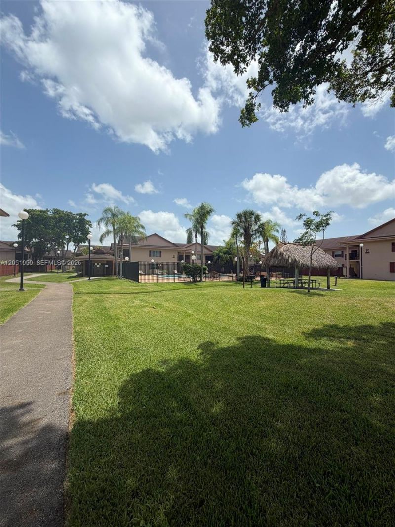 11213 SW 88th St , Unit B211, Miami, FL 33176 Photo