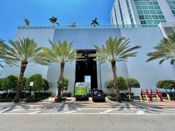 400 Sunny Isles Blvd Dd 204 , Sunny Isles Beach, FL 33160