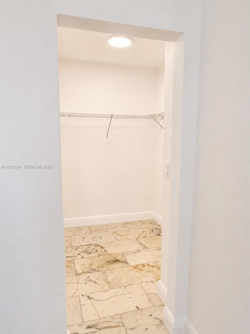 1526 Pennsylvania Ave , Unit 18, Miami Beach, FL 33139 Photo